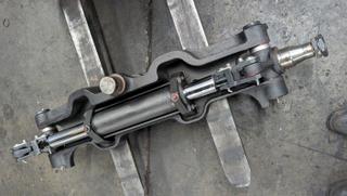 CATERPILLAR REMAN Steer Axle